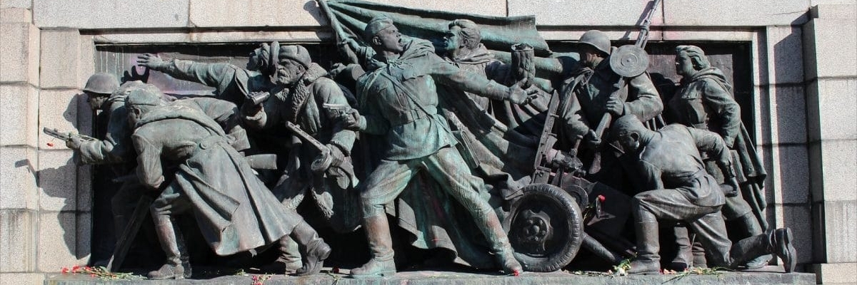 Đài tưởng niệm quân đội Liên Xô (Monument to the Soviet Army)