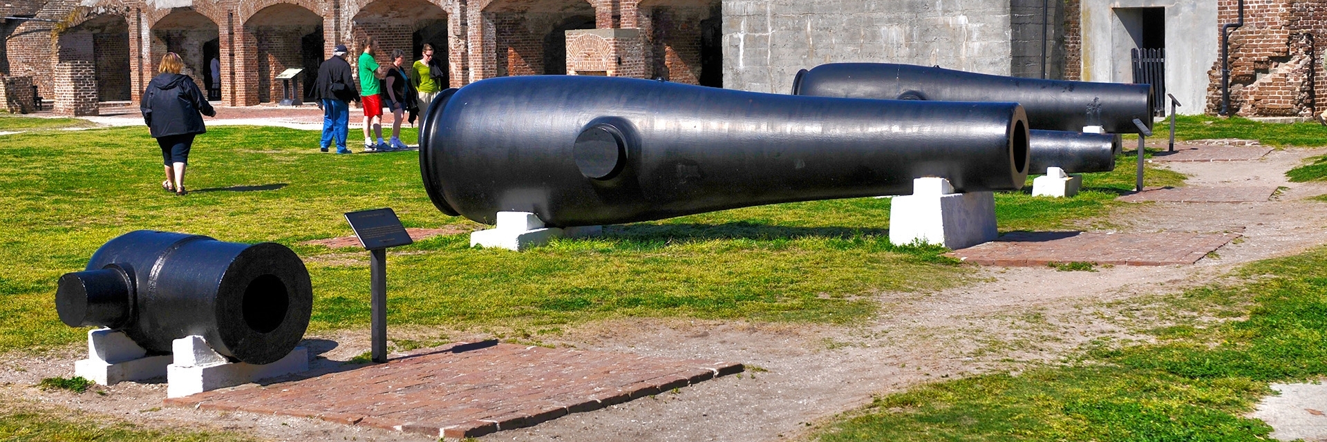 Đài tưởng niệm quốc gia pháo đài Sumter (Fort Sumter National Monument)
