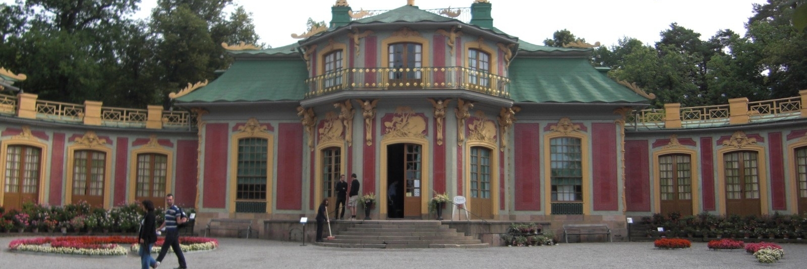 Nhà hát Hoàng gia Queens Island (Queens Island Palace Theatre)
