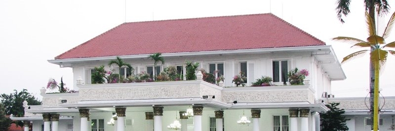 Tòa nhà Gedung Negara Grahadi (Gedung Negara Grahadi)