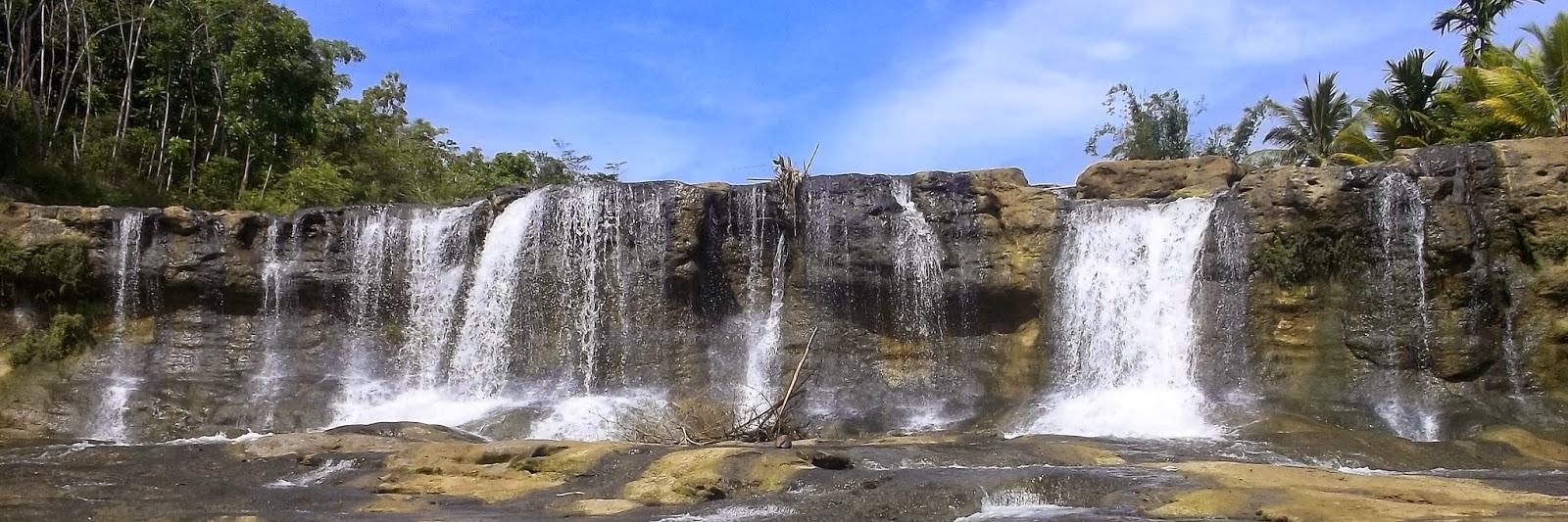 Thác nước Dengdeng (Curug Dengdeng)