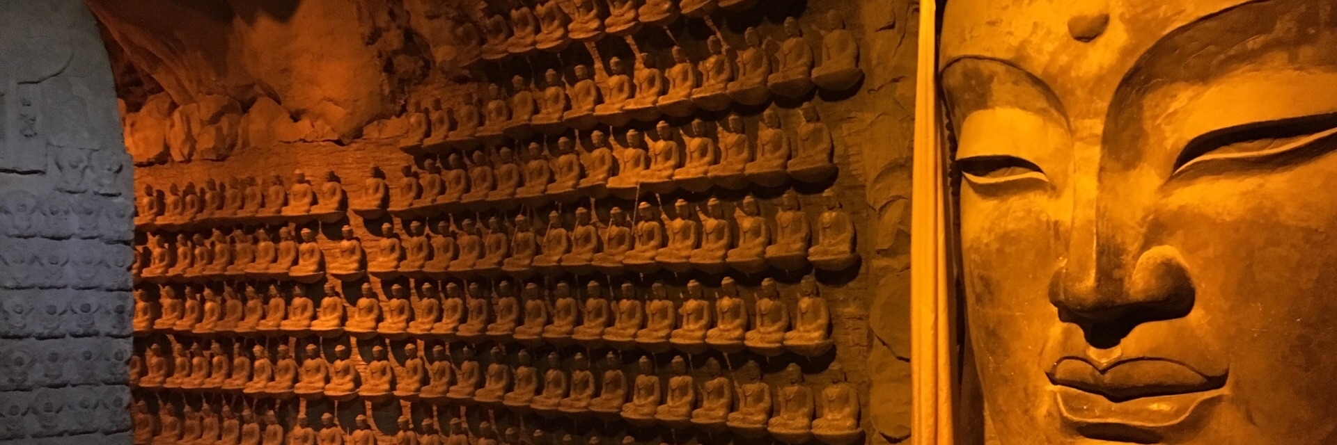 Hang Vạn Phật (Wanfo Cave)