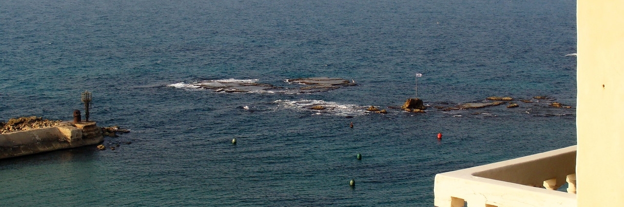 Tảng đá Andromeda (Andromeda’s Rock)