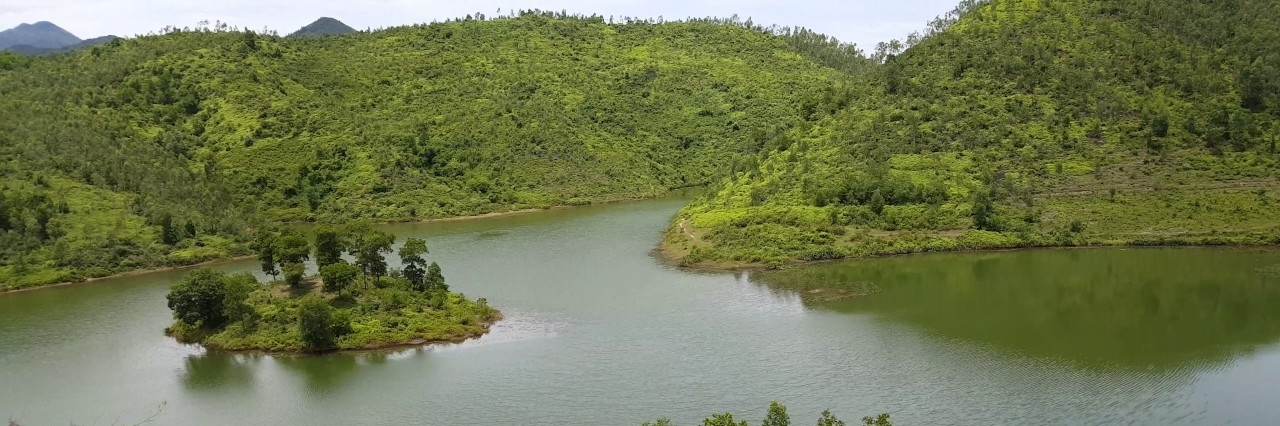 Hồ Suối Lạnh