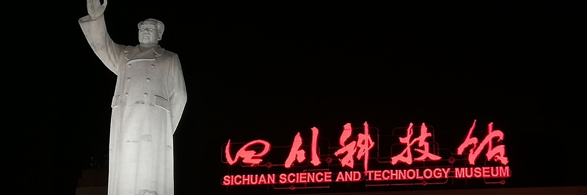 Tượng chủ tịch Mao Trạch Đông