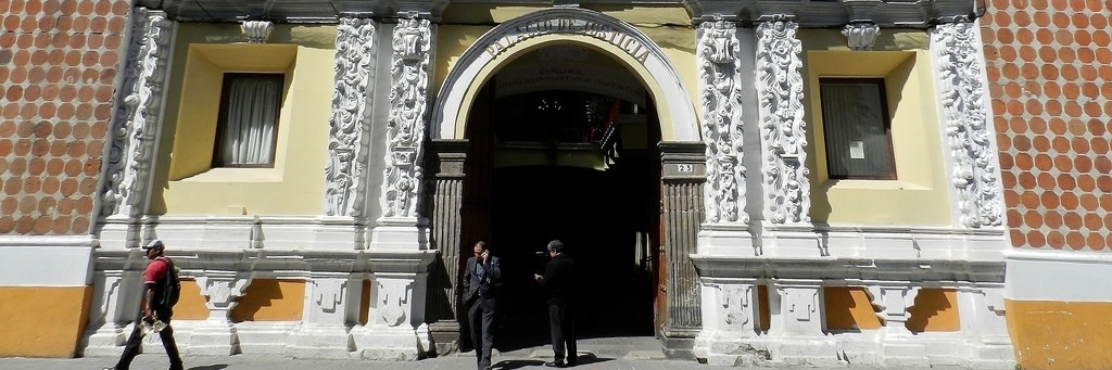 Cung điện công lý (Palacio de Justicia-The Courthouse)