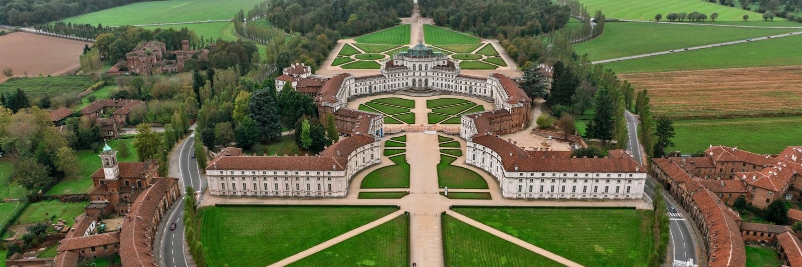 Cung điện săn bắn Sdupidini (Palazzo La Cazcia di Stupinig)