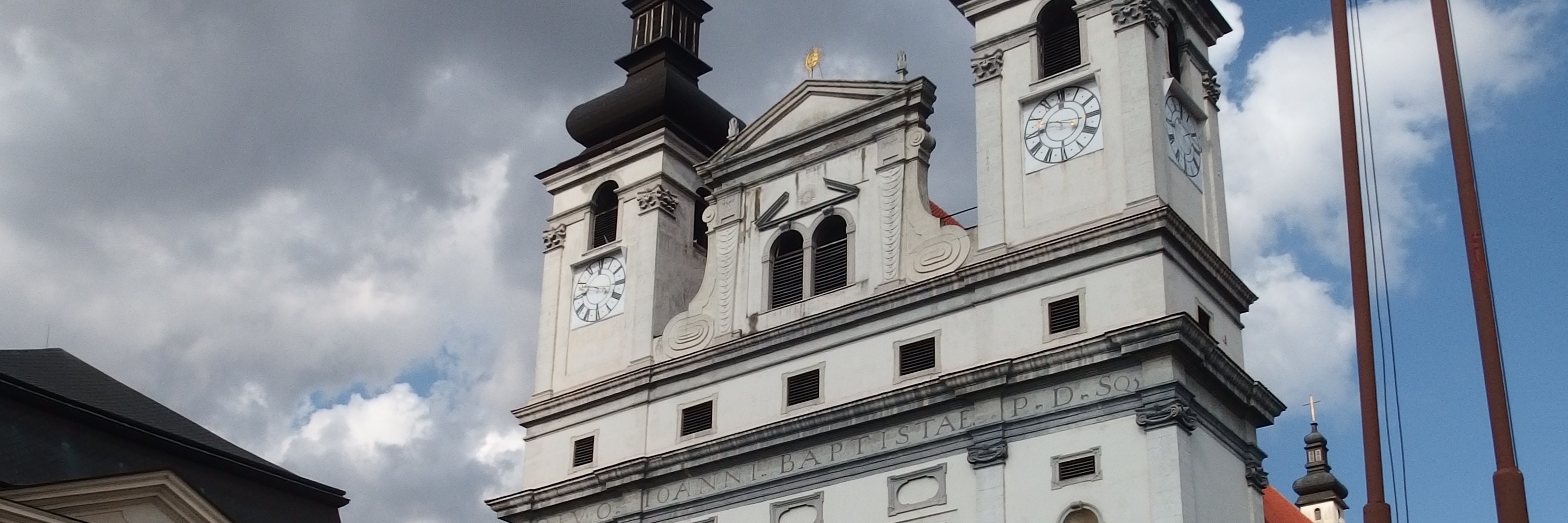 Nhà thờ St. John the Baptist (St. John the Baptist Cathedral)
