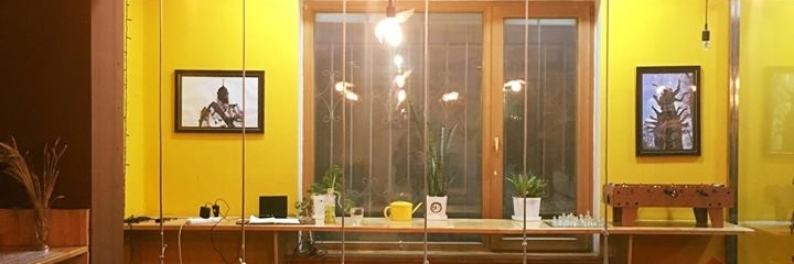 Quán Bee Cafe