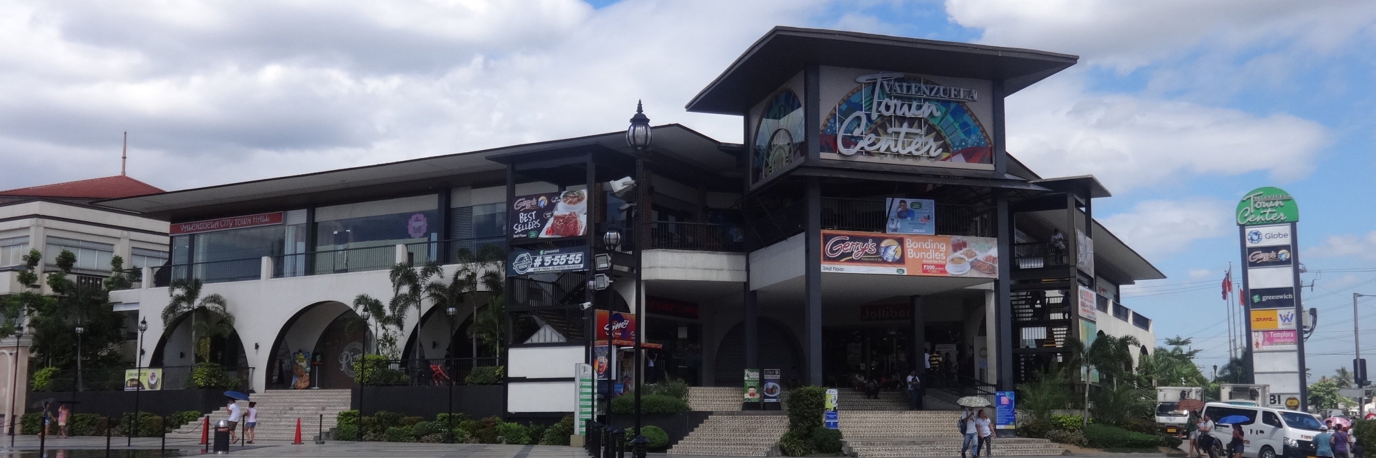 Trung tâm thị trấn Valenzuela ( The new Valenzuela Town Center)