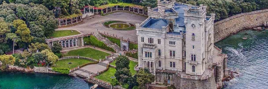 Lâu Đài Miramare ( Castello di miramare )