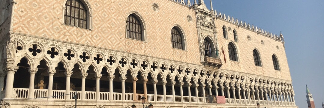 Cung điện Ducal ( Palazzo Ducale )