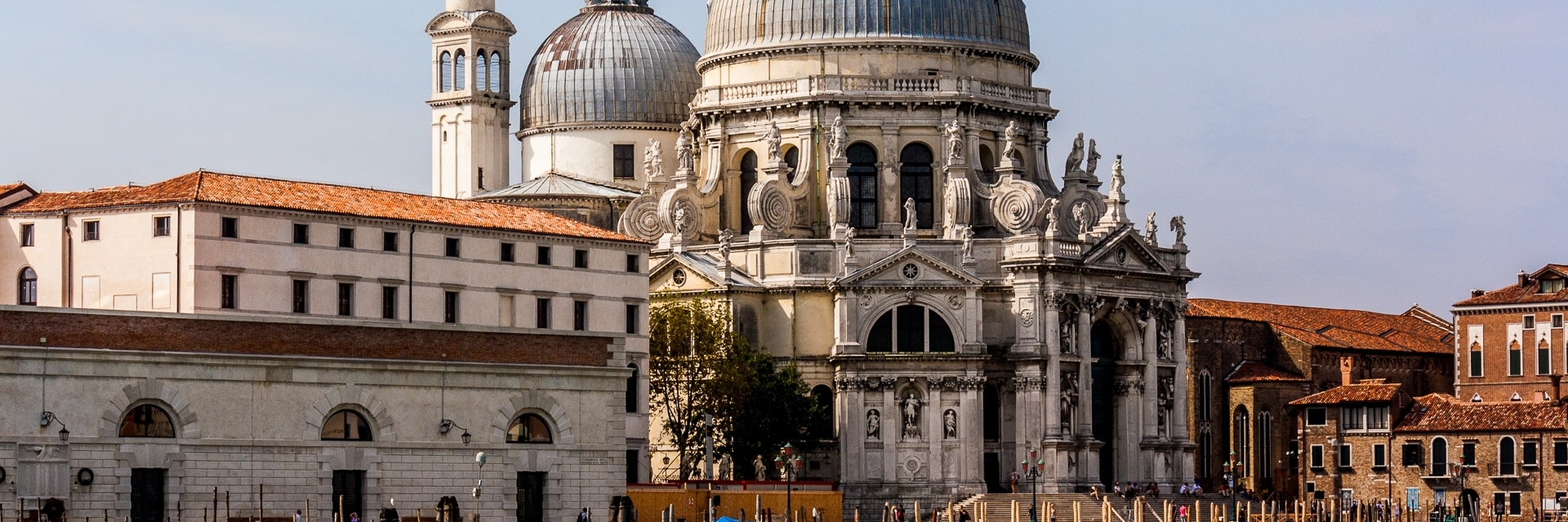 Nhà thờ Trinh nữ Đồng trinh (Santa Maria della Salute)