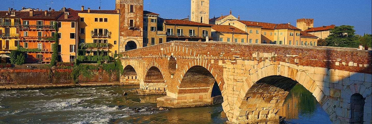Cầu đá Verona (Ponte Pietra)