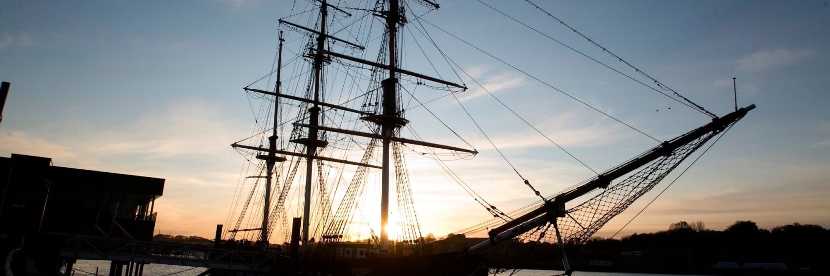 Con tàu nạn đói Dunbrody (Dunbrody Famine Ship)