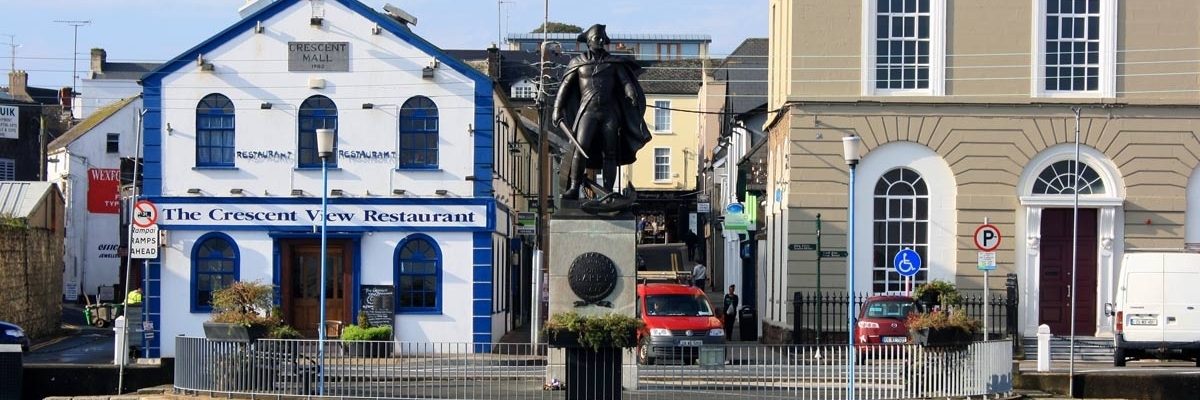 Đài tưởng niệm John Barry (Commodore John Barry)