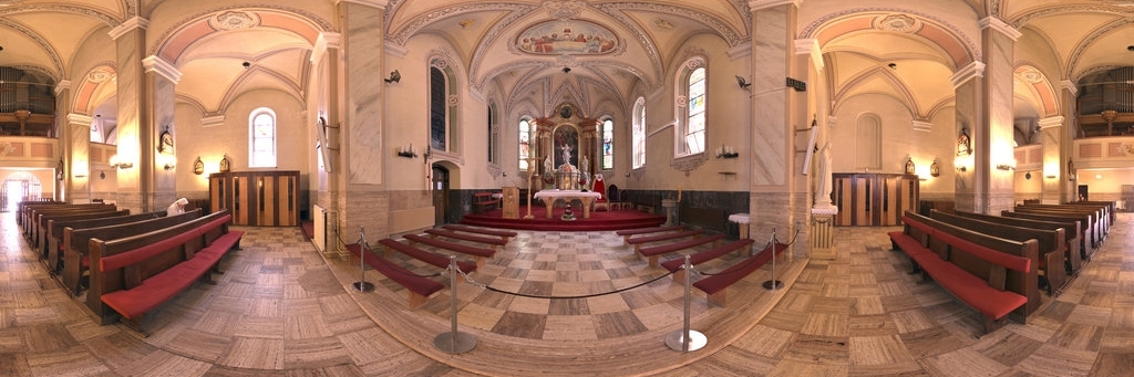 Nhà thờ Holy Trinity (Cathedral of the Holy Trinity)