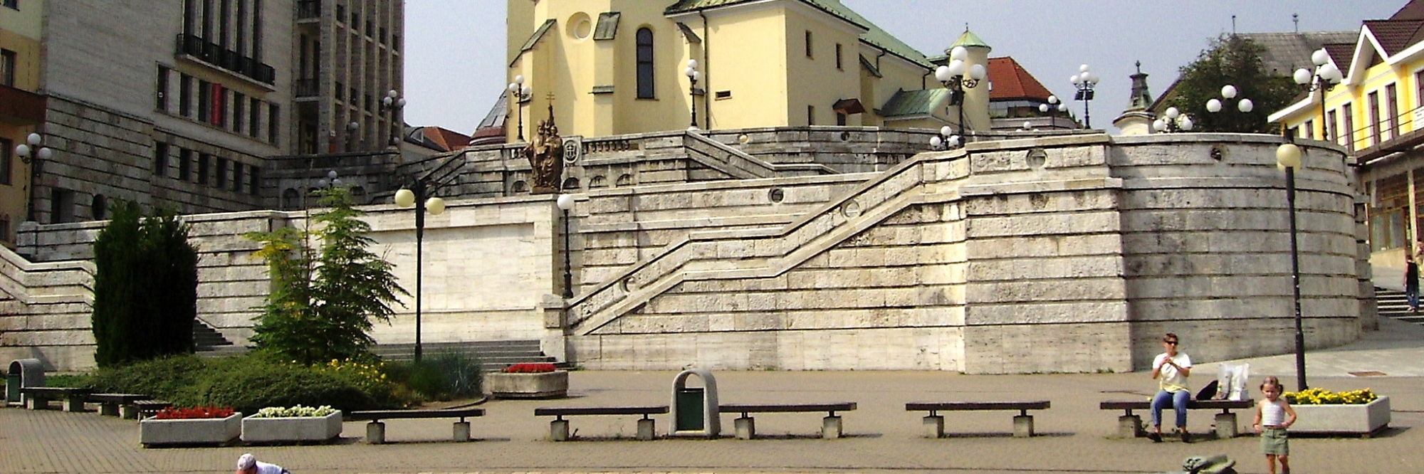 Quảng trường Andrej Hlinka (Andrej Hlinka Square)