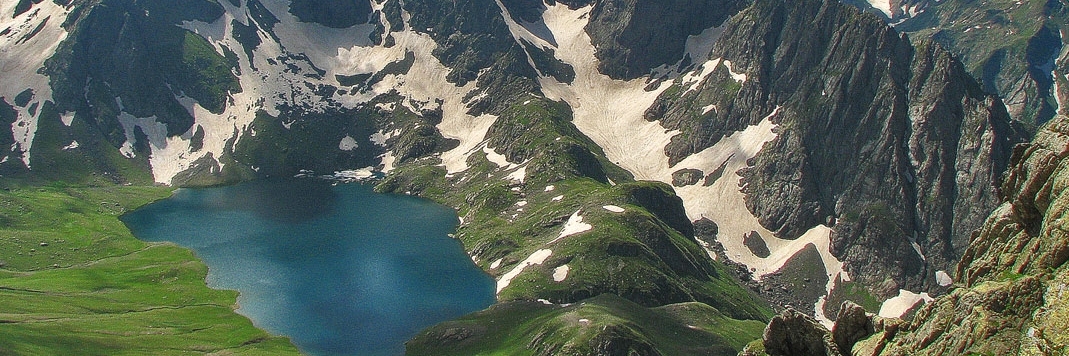 Hồ Tobavarchkhili (Tobavarchkhili Lake)