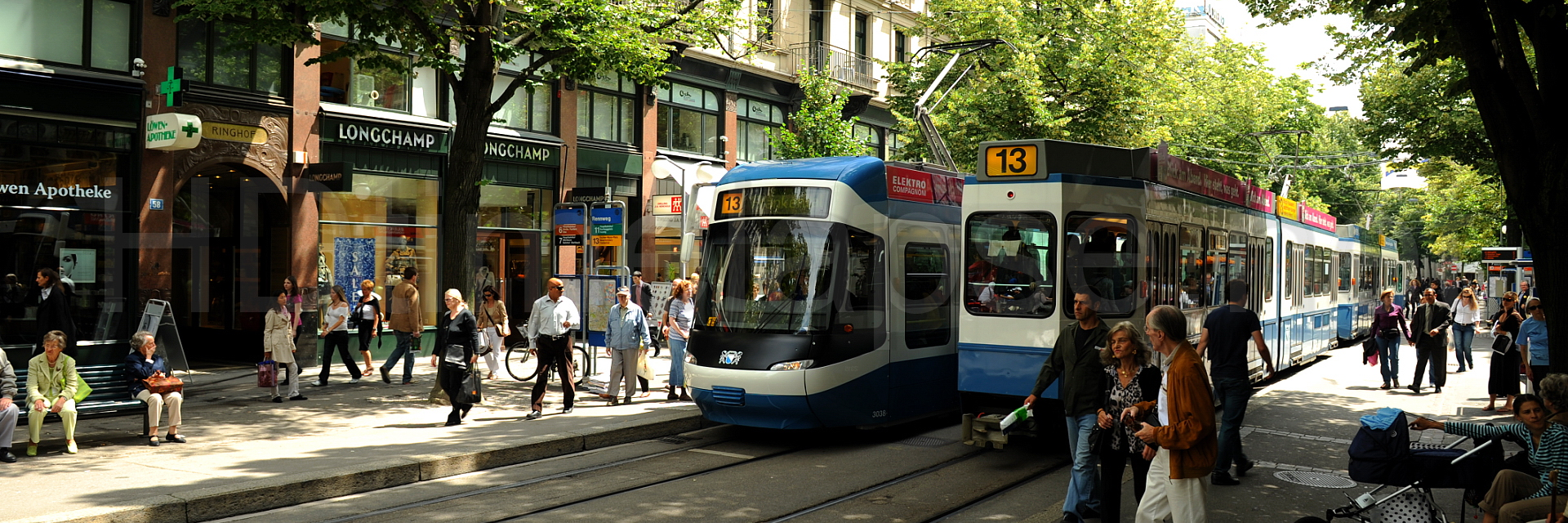 Đại lộ Bahnhofstrasse (Bahnhofstrasse Street)